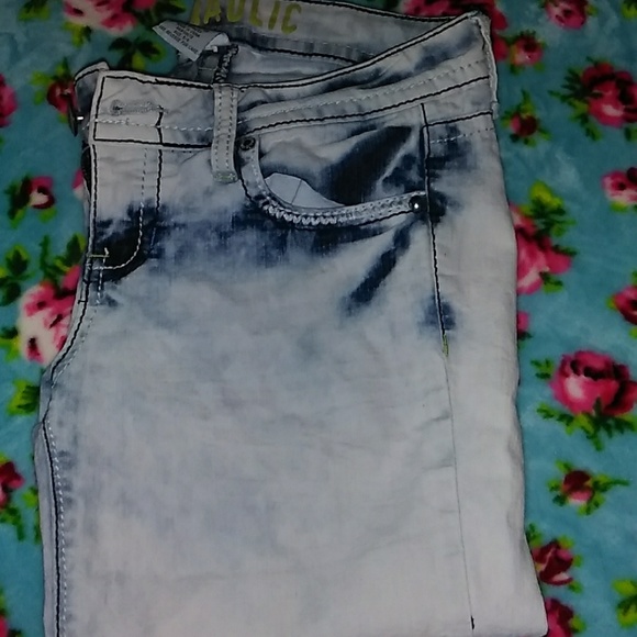 Capri's - Picture 2 of 2